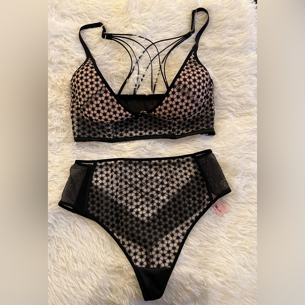 Victoria’s Secret Set